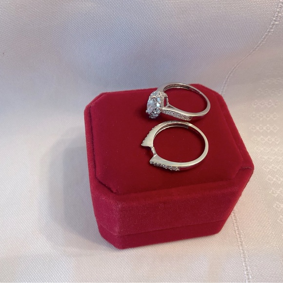 Spectacular Marquise Diamond Wedding Ring Set. Make Offer. Gorgeous! - Picture 4 of 12